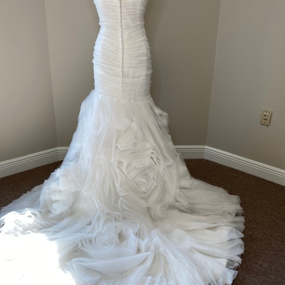 Essense of Australia D1932 - Picture 7 of 8